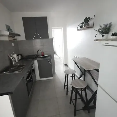 Superbe Spacieux Et Tres Bien Situe *